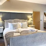 Exceptional 5 With Hot Tub Tatil Evi Pickering