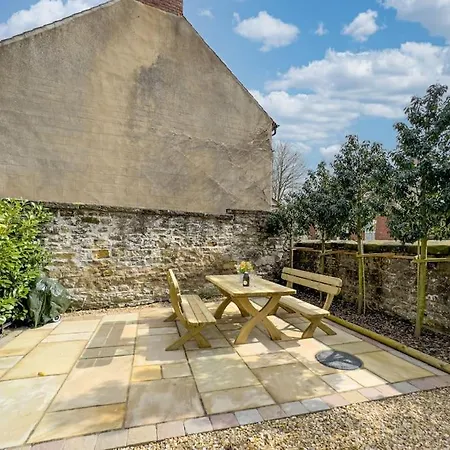 펜션 Exceptional 5 With Hot Tub